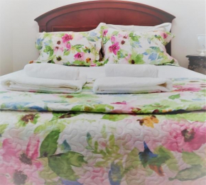 Julia House Holidays Nazaré